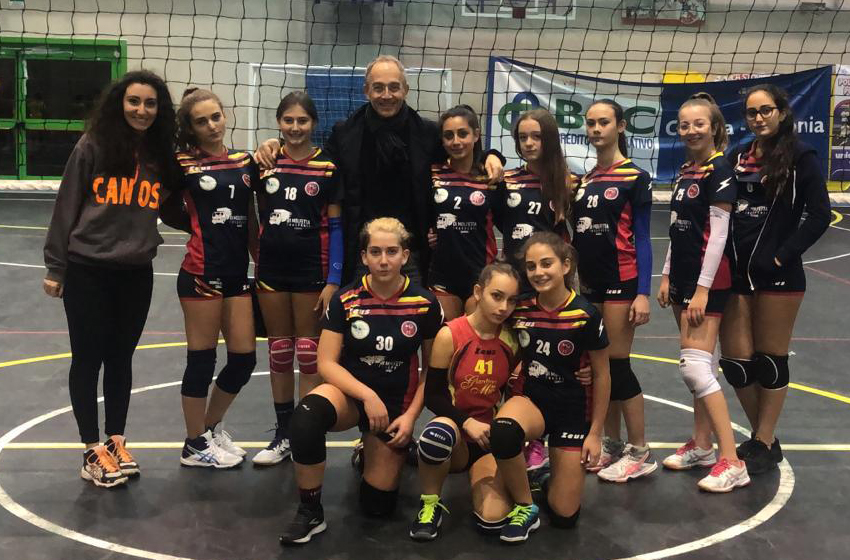  Domenica all’insegna della pallavolo a Canosa. L’under 14 della Pallavolo Canosa perde con il Cerignola al tie break.